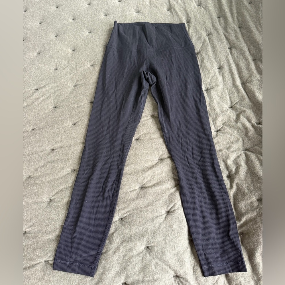 Lululemon ribbed align leggings